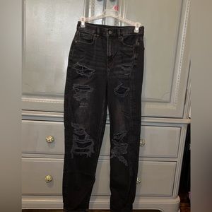 Size 0 long American Eagle black mom jeans